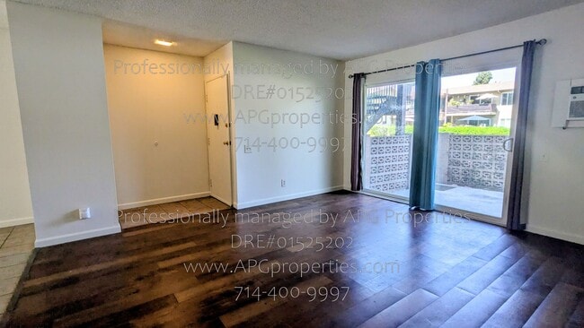 1850 W Greenleaf Ave