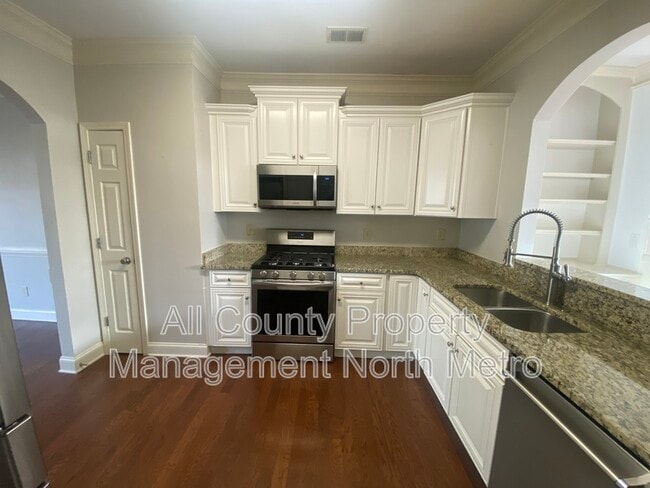 Building Photo - 3911 High Dove Way SW