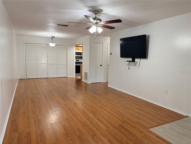 Photo - 540 Cascade Cir Unit 104