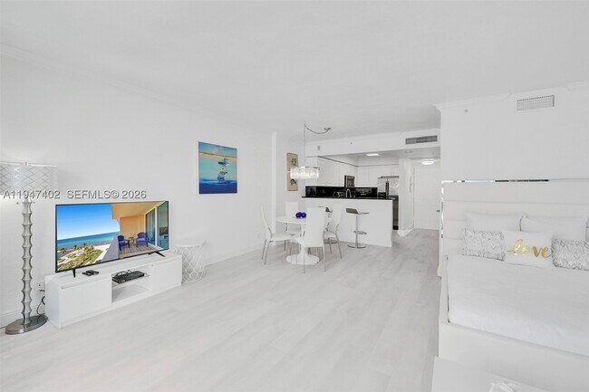2501 S Ocean Dr Unit 905 (available Oct 2)