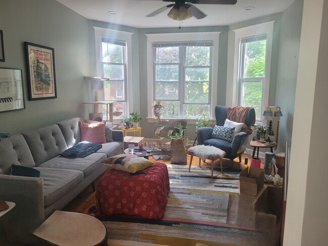 Photo - 4717 N Artesian Ave Unit 2
