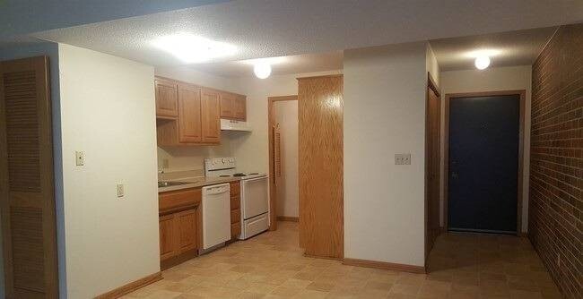 Photo - 1825-1829 College Heights Road