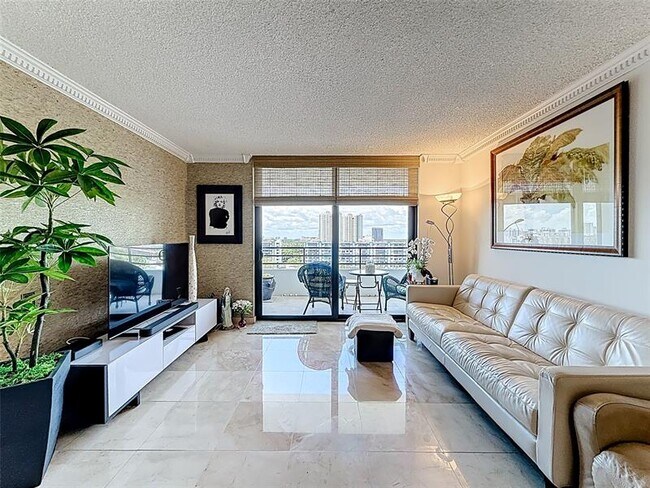 Building Photo - 500 Three Islands Boulevard Unit 613 Rental