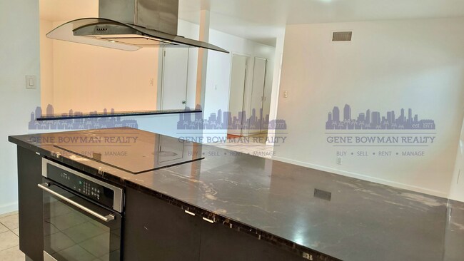 Photo - 2409–2413 Fleetwood St Unidad 2409 Fleetwood St