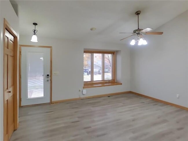 Photo - 2661 Oak Ridge Dr