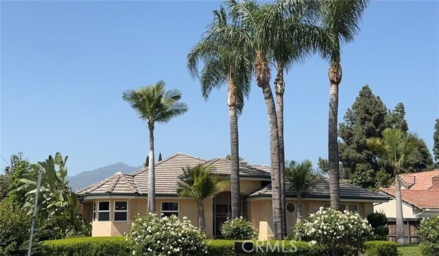 Photo - 603 E Longden Ave House
