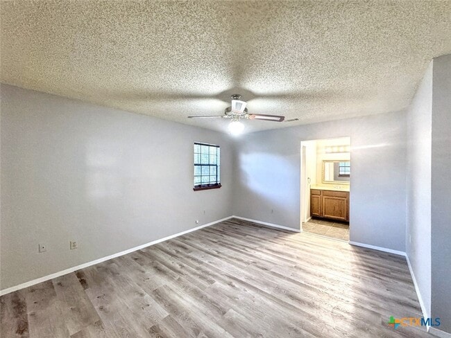 Photo - 501 Ridge Dr