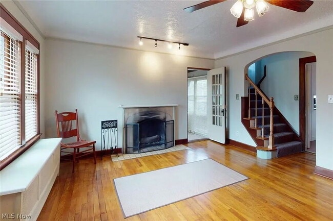 Photo - 3549 Bainbridge Rd