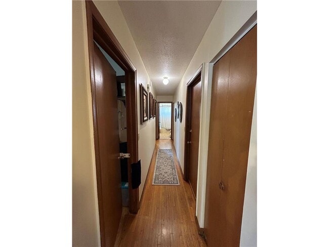 Photo - 4857 5th St NE