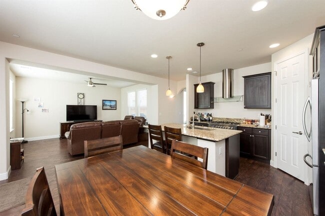 Photo - Beautiful 3 Bed 2.5 Bath in Copper River