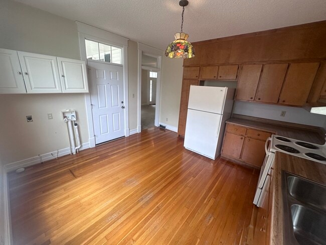 Photo - 502 E Tombigbee St Unit A