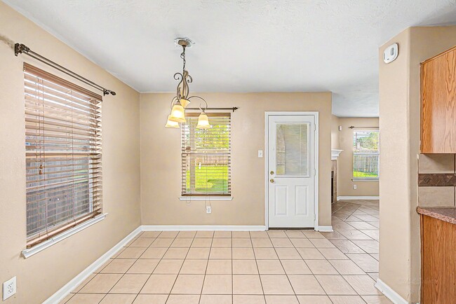 Building Photo - 18114 Sorrell Oaks Ln