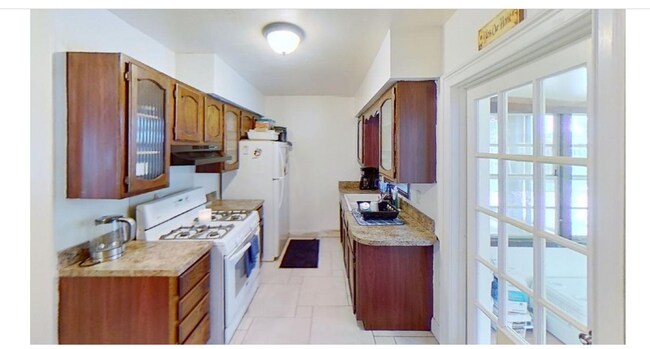 709 Wisteria Ave