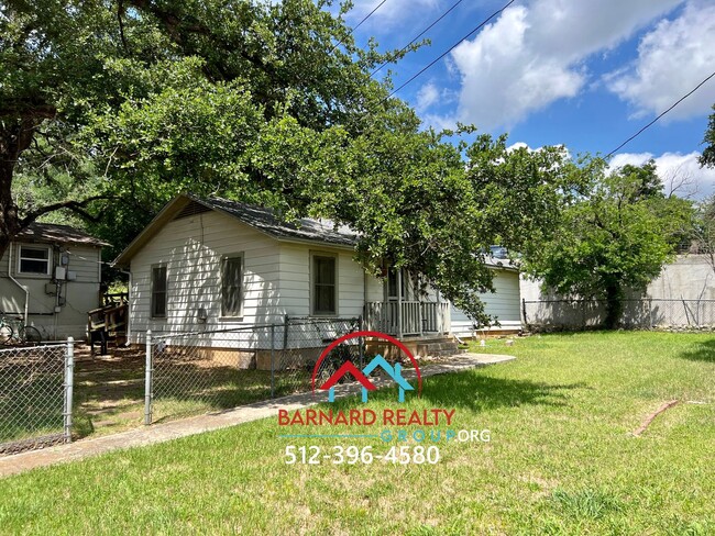 Building Photo - Available July 17: 1950's Home in Great Location...Close to Texas State