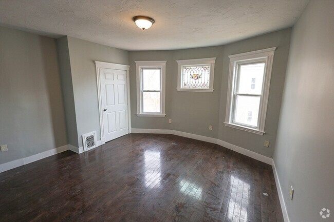 Building Photo - 23 Barry St Unit 3 Rental