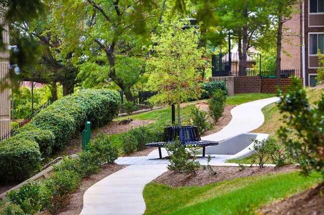 Edgewood Commons 601