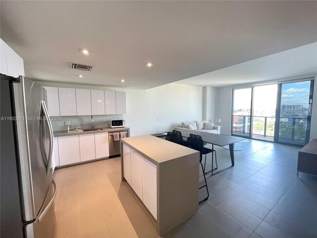 Photo - 1600 NE 1st Ave Unidad 1018