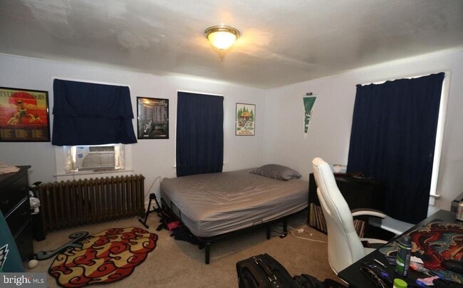 Photo - 114 Ellis St