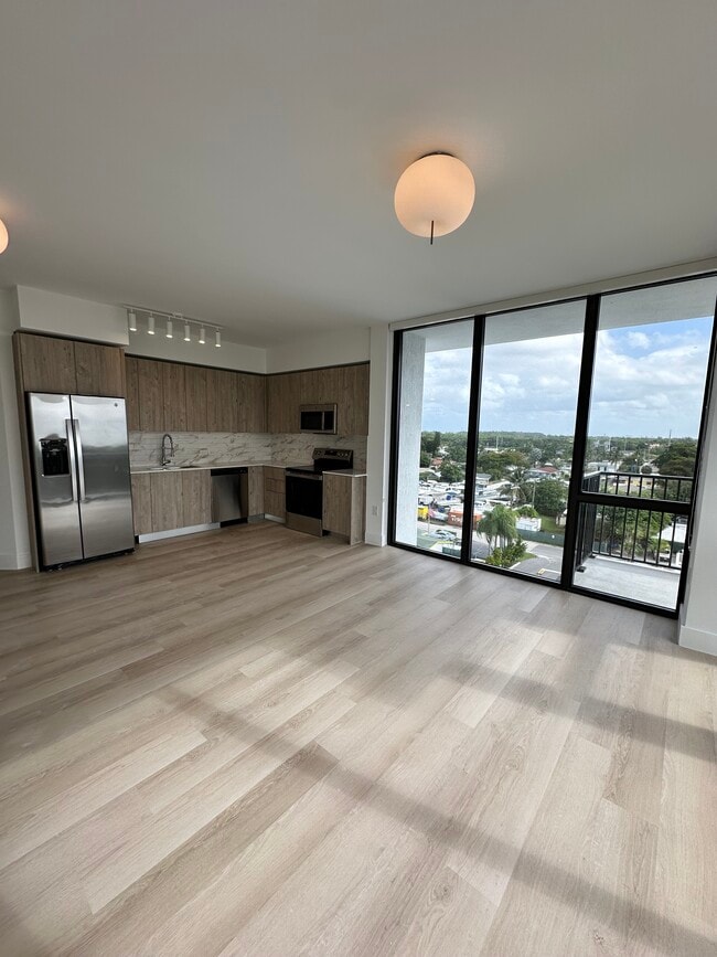 Building Photo - 4314 SW 49th Ct Unit B