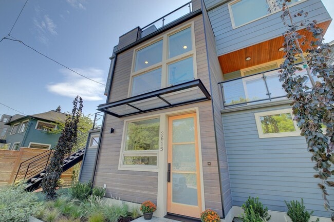Photo - 3bd/2.5ba Seattle Townhome