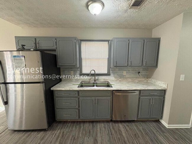 Photo - 130 Summerfield Dr