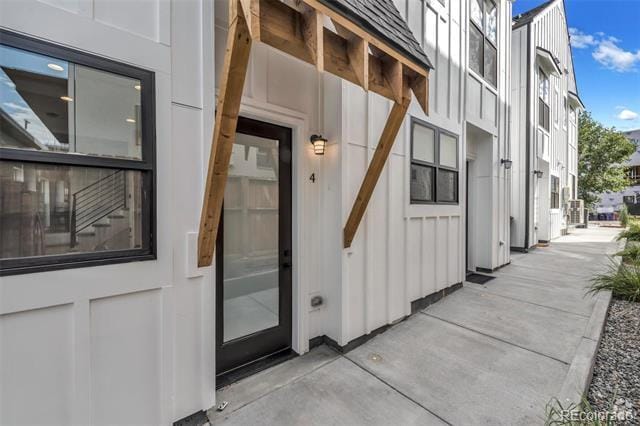 Building Photo - 3219 W 19th Ave Rental