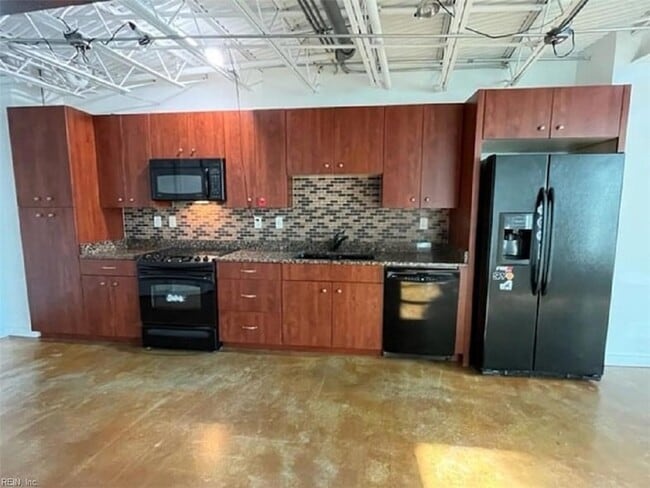 Photo - 415 St Pauls Blvd Unidad 103