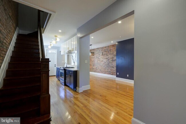 Photo - 1123 7th St NE