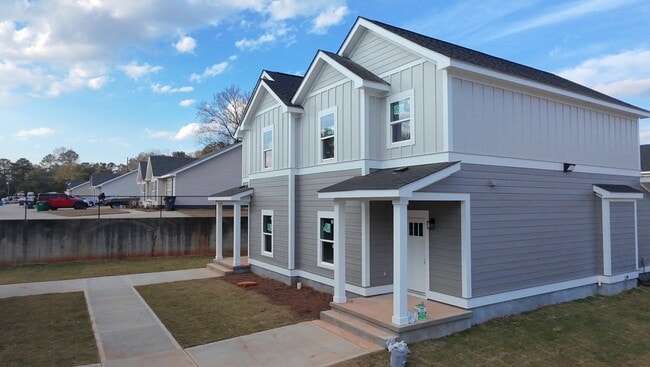 Photo - 231 Pine Needle Rd