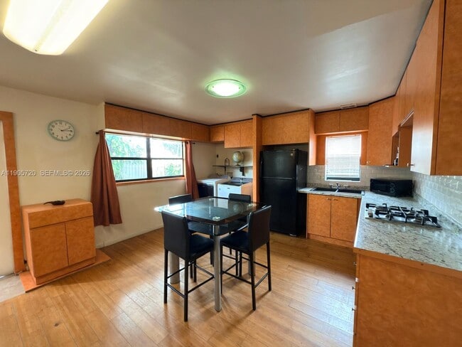 Photo - 11460 NW 37th St Unit 11460