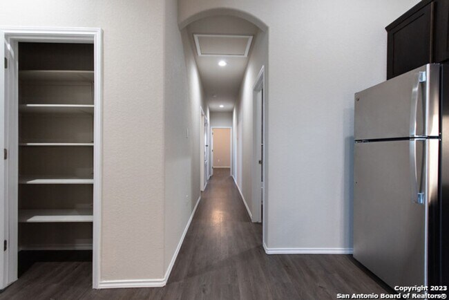 Photo - 3/2 Luxury Duplex in Jordan Creek!