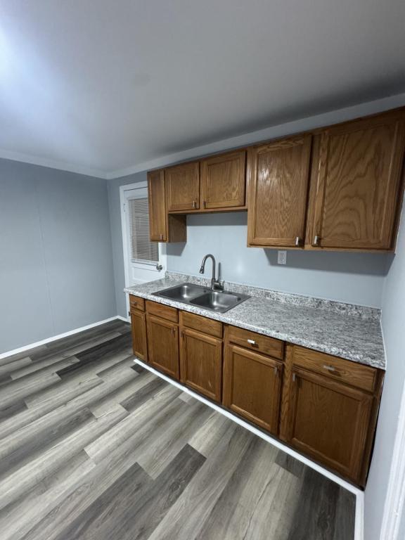 Photo - 347 Huddleson Ave