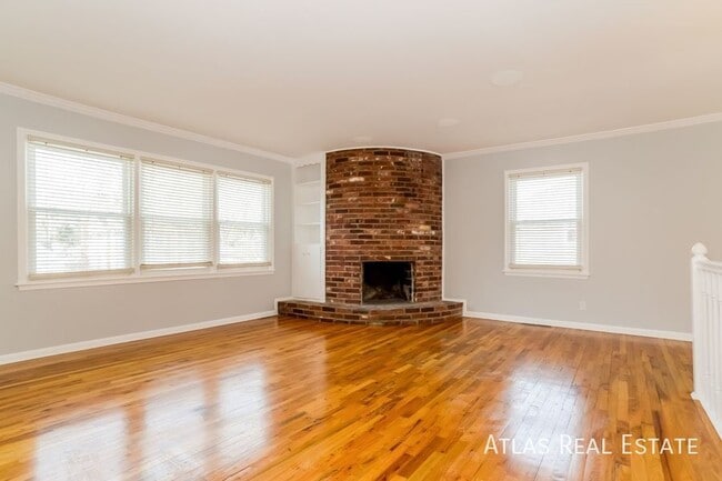 Photo - 9137 Switzer St