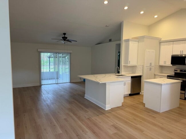 Photo - 14307 80th Ln N