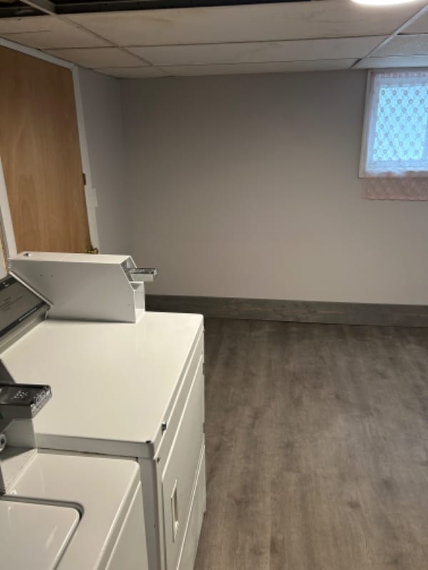 Photo - 220 4th Ave E