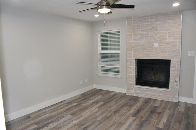 Photo - 1814 Rawhide Loop
