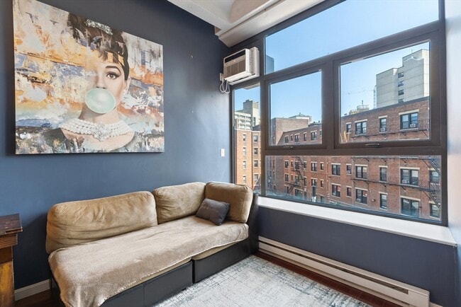 Photo - 12 Stoneholm St Unit 318