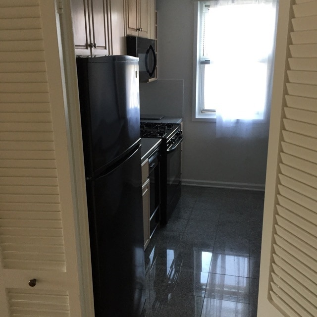 Kitchen - 444 Bedford Street Unit 9B