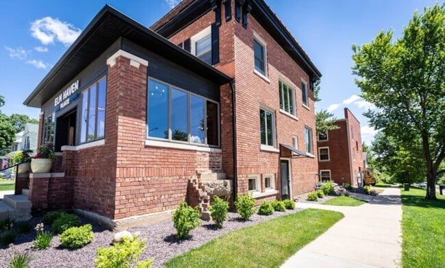 Photo - Elm Haven Place