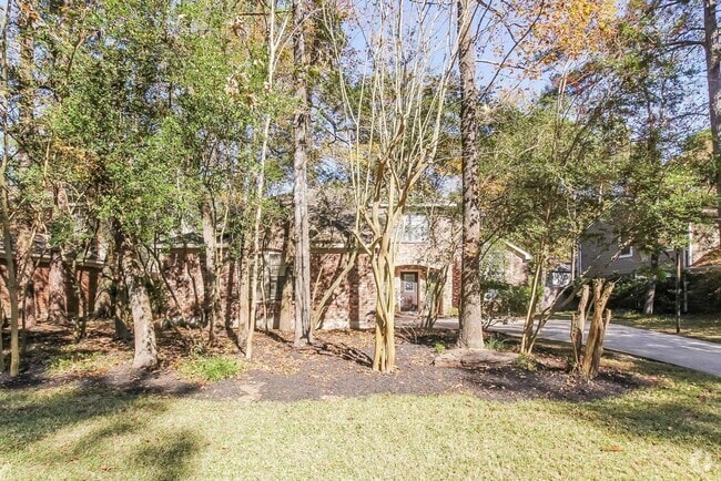 Building Photo - 30 Sylvan Forest Dr Rental