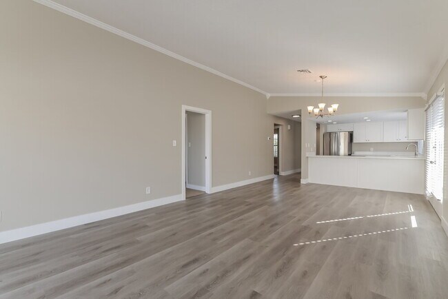 Photo - 7700 Blackbird Ave