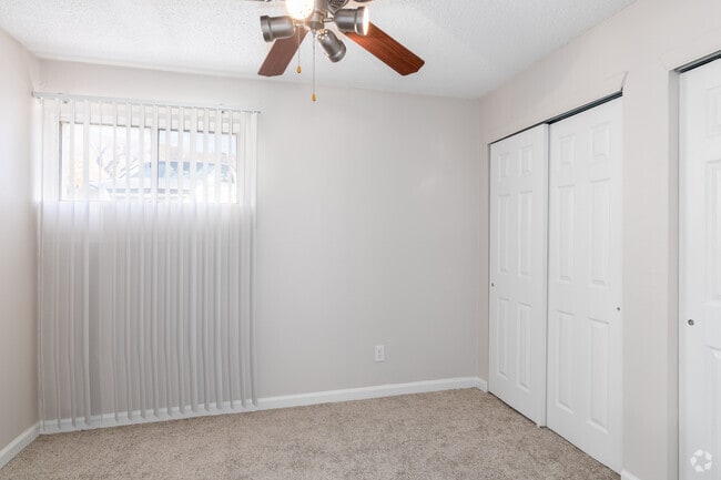 1BR, 1BA - 408SF - Bedroom
