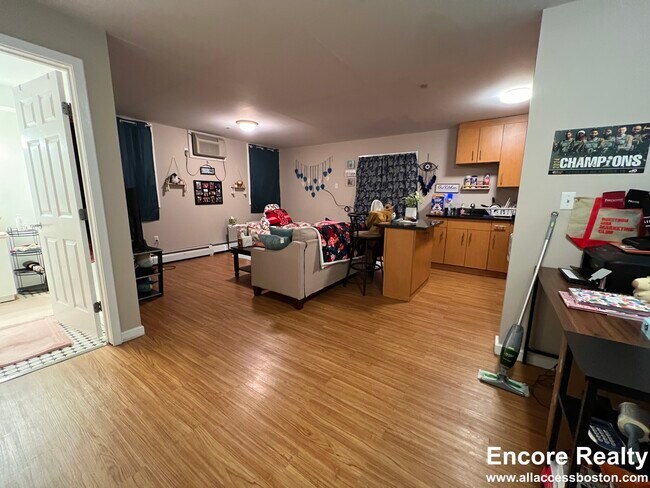 Photo - 461 Park Dr Unidad #G04