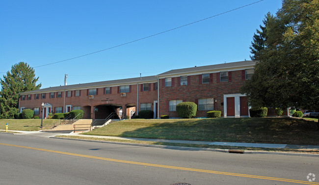 Williamsburg Village Apartments - Williamsburg Village Apartments