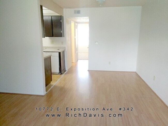 Photo - * 2 bed, 1 bath, Cherry Creek schools, Great location off Havana and Exposition with washer/dryer... Unit 342