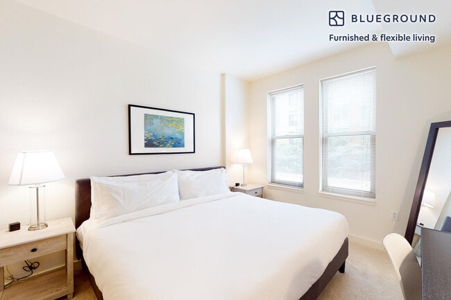 Photo - 1200 N Garfield St Unit FL2-ID798