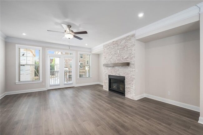 Photo - 1363 Live Oak Ln