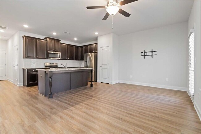 Photo - 3437 Sumersbe court