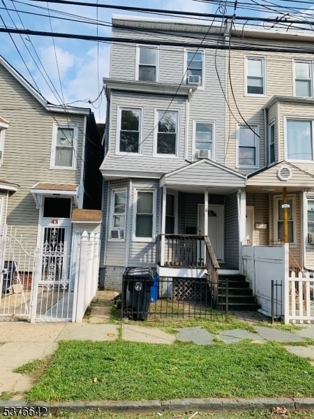 Building Photo - 41 Wakeman Ave Unit 2 Rental