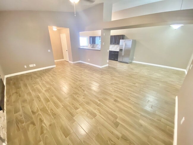 Photo - CHARMING CONDO IN DESIRABLE WEST LAS VEGAS NEAR SUMMERLIN